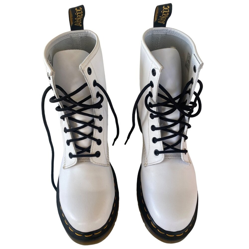 New Dr. Martens W's 10 EU 42 Smooth Leather Lace Up Boots White No box MSRP$170 - Picture 8 of 16